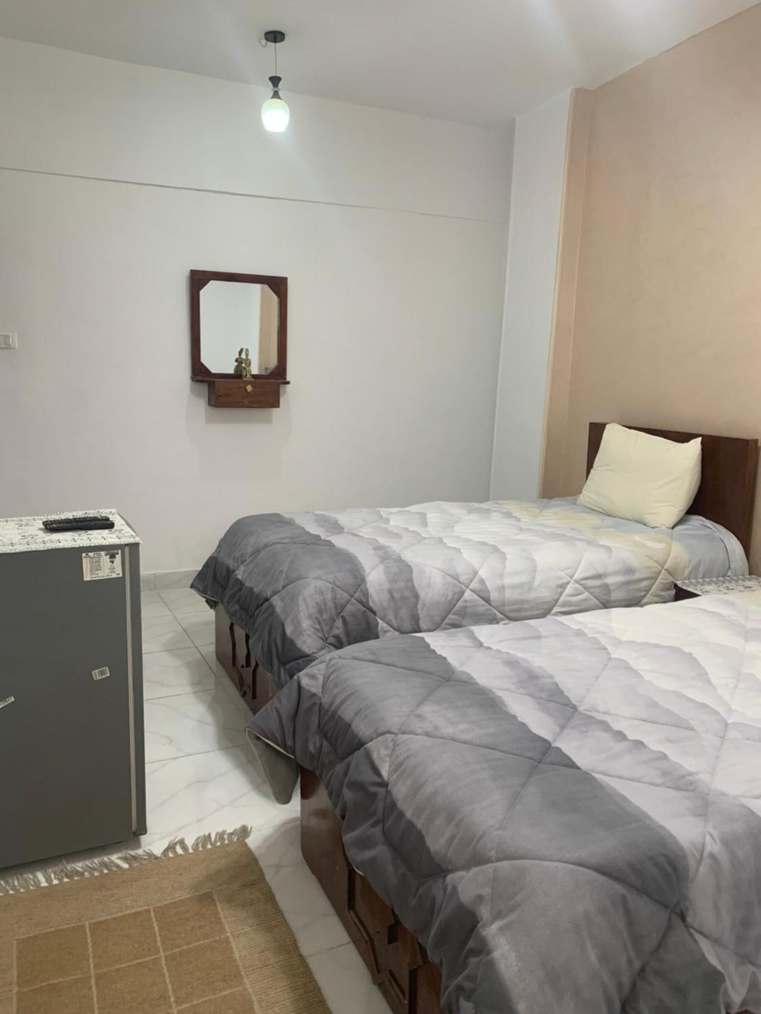 Pyramids Home Guest House Kafret el-Gabal 外观 照片